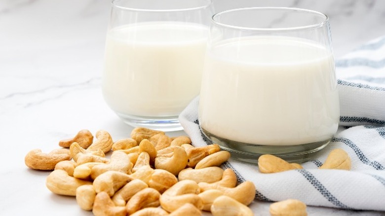 Vegan Nutrition 101: The Health Benefits of Plant-Based Milk