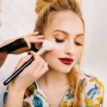 What is the salary of freelance makeup artist?